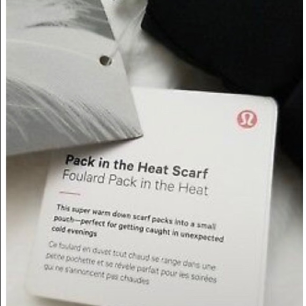 Lululemon “Pack In The Heat” Puffer Scarf - Picture 4 of 6